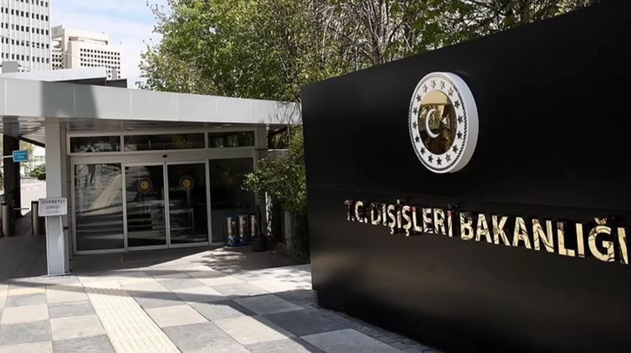 Dışişleri Bakanlığı: İsrail'in İran'a düzenlediği hava saldırısını en güçlü şekilde kınıyoruz