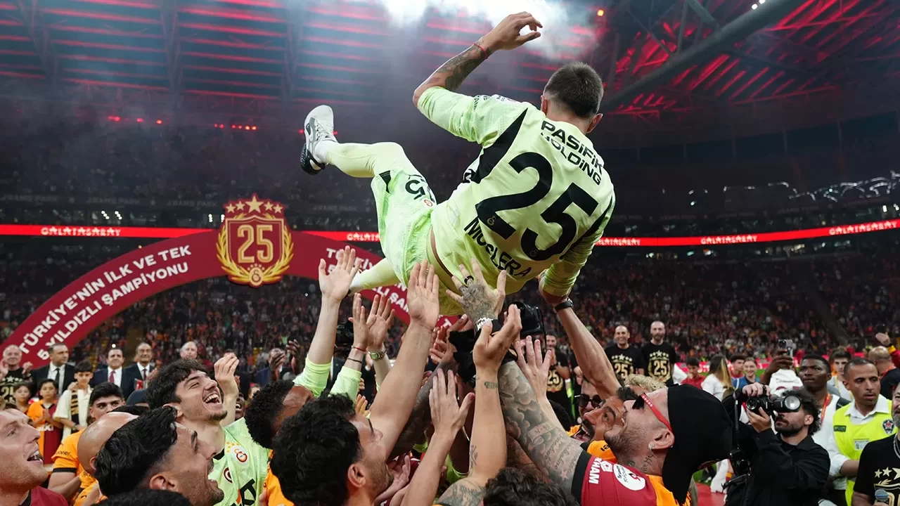 Galatasaray'dan ayrılan Fernando Muslera'dan veda paylaşımı