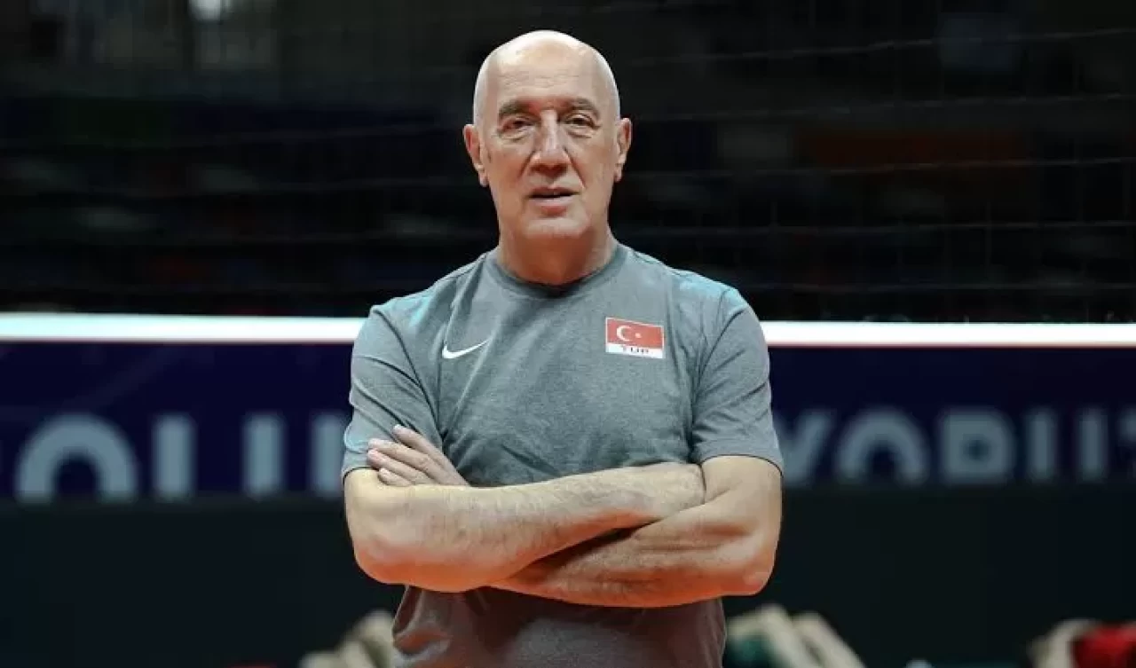 Spor Toto Erkek Voleybol Takımı, başantrenör Nedim Özbey ile yola devam ediyor