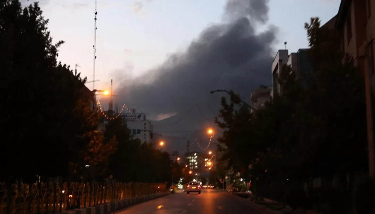 Tahran’da şiddetli patlama sesleri duyuluyor