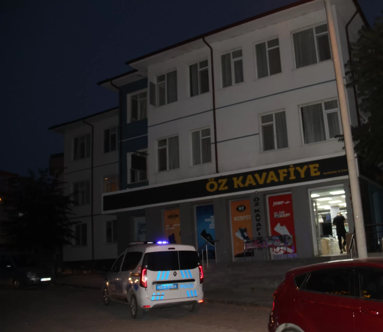 Konya’da 2 yaşındaki çocuk otel penceresinden düşerek yaralandı