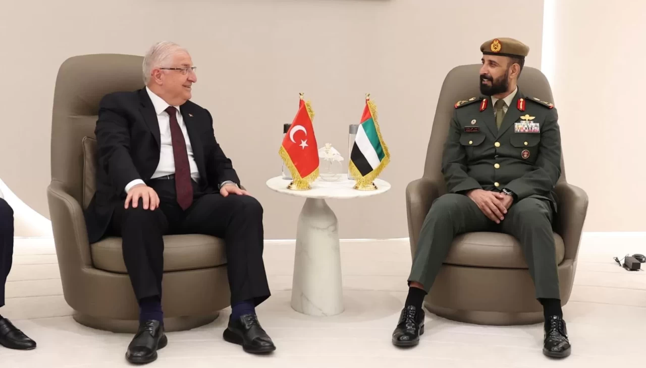 Orta Doğu’da Türkiye rüzgarı! Bakan Güler Birleşik Arap Emirlikleri’ne gitti