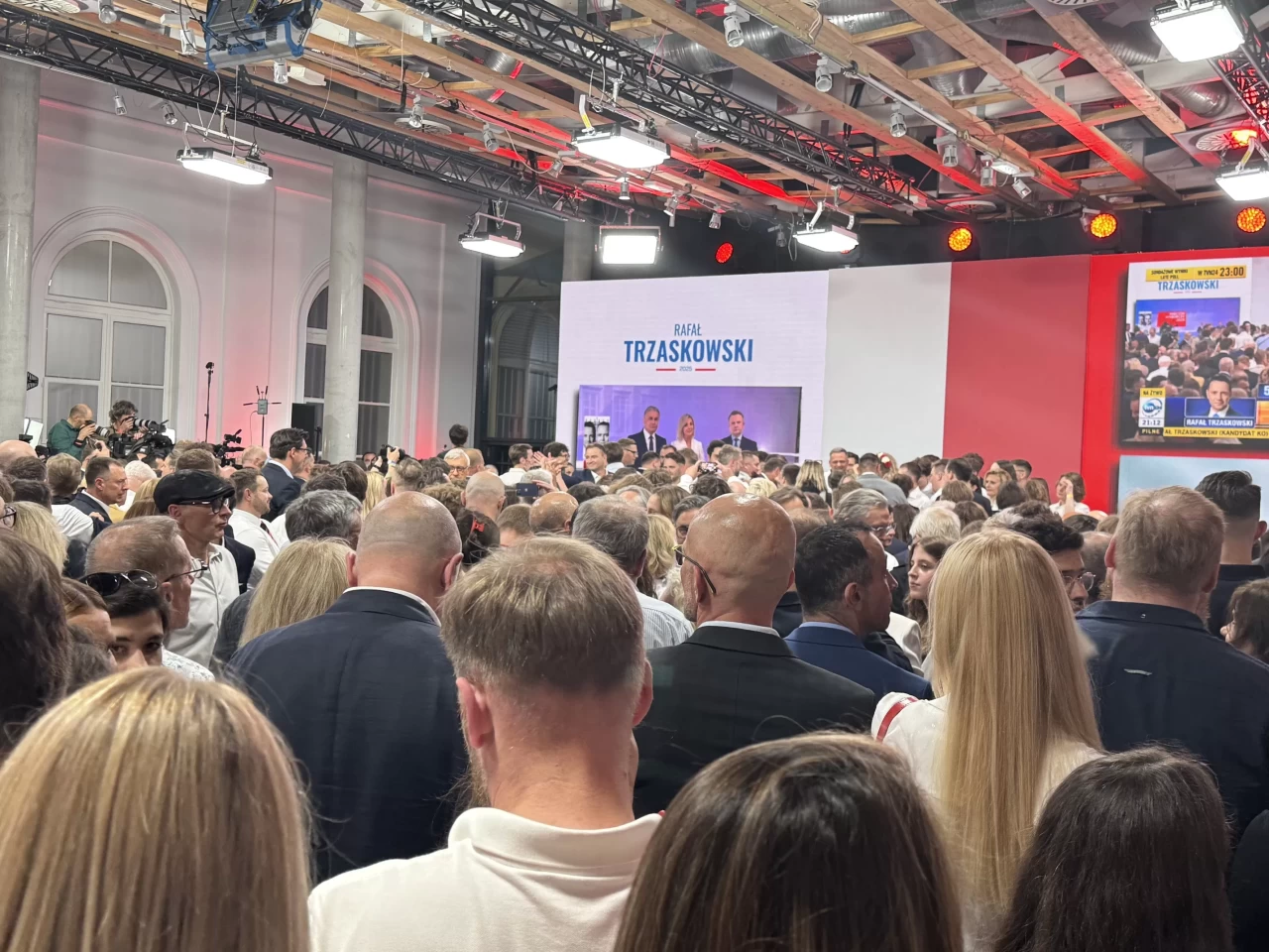 Polonya'nın yeni cumhurbaşkanı kim oldu? Seçim sonuçları bekleniyor