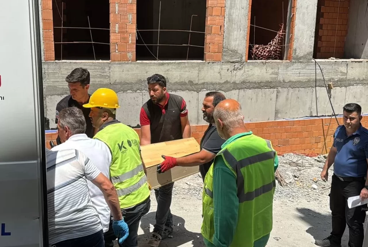 Evlat dehşeti! Bağcılar'da bir genç, babasını silahla öldürdü