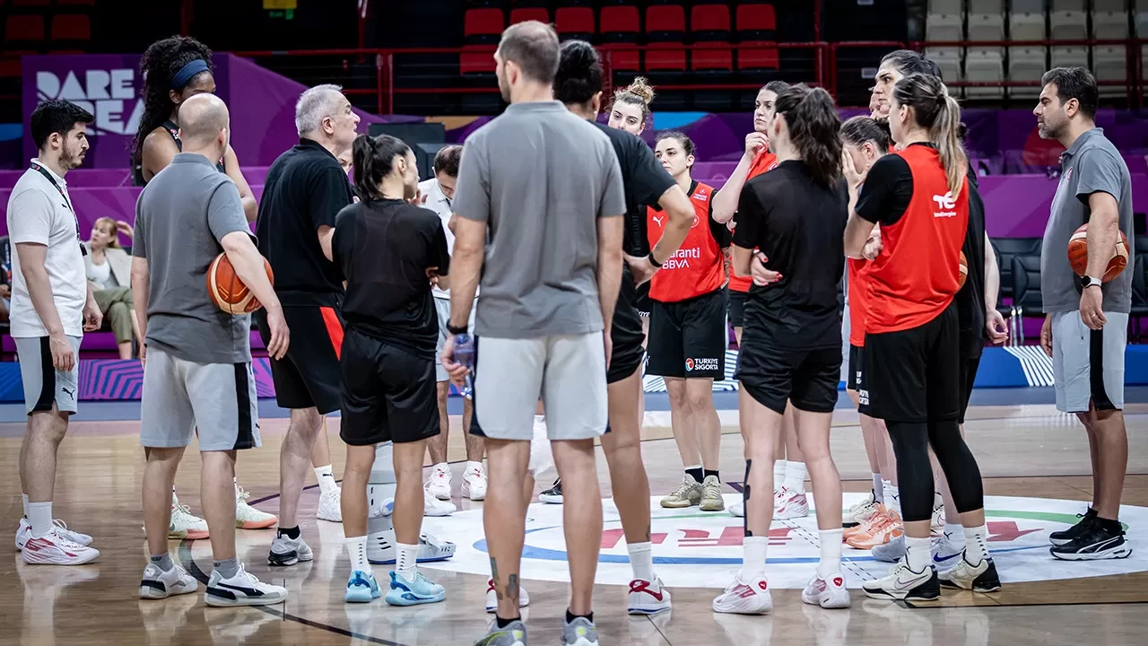 A Milli Kadın Basketbol Takımı, Almanya maçı öncesi hazırlıklarını tamamladı