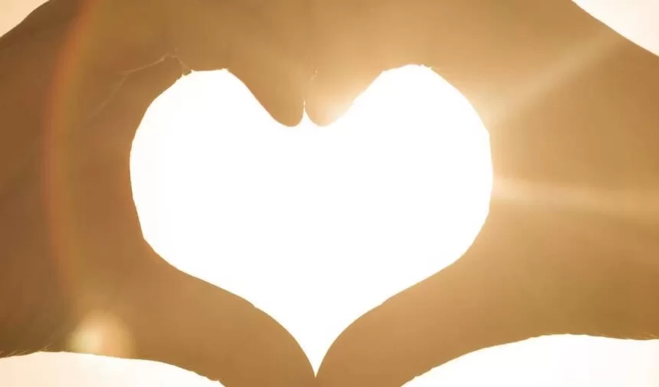 Aşkı dolu dolu yaşayan burçlar