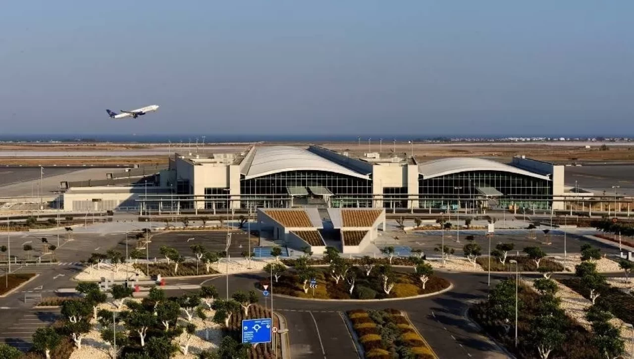 Gerilim arttı, İsrail telaşlandı! Yolcu uçaklarını Güney Kıbrıs’a kaçırdı