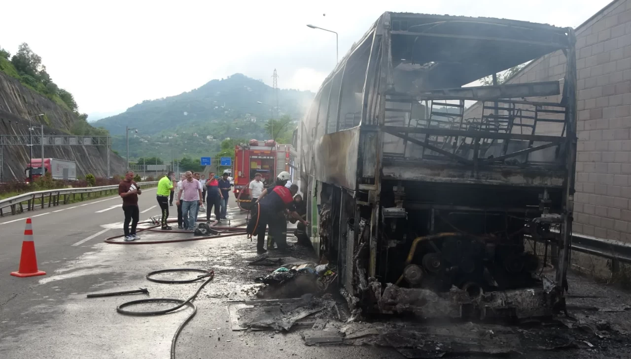 Ordu’da yolcu otobüsü alev alev yandı