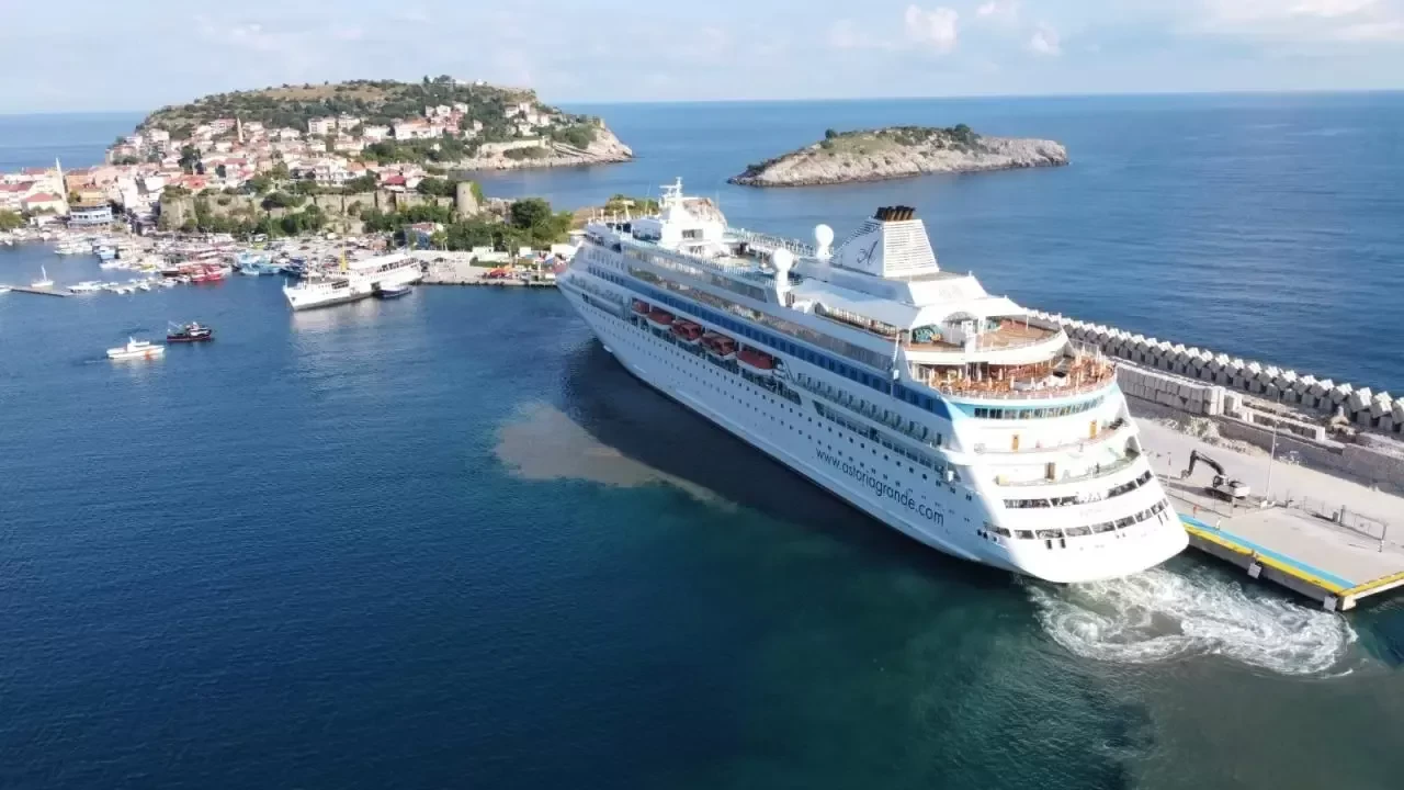 Amasra'da Kurban Bayramı yoğunluğu! 4 günde 150 bin ziyaretçi!