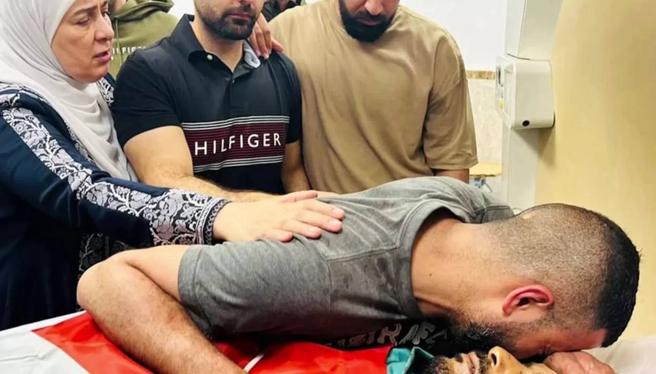 Filistin topraklarını gasbeden İsrailliler Batı Şeria'da Filistinlilere saldırdı