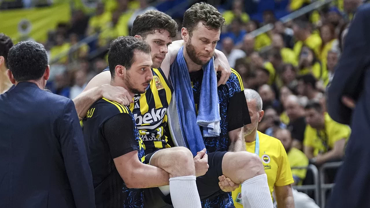 Fenerbahçe Erkek Basketbol Takımı’a Tarık Biberoviç’ten kötü haber: Çapraz bağında zorlanma tespit edildi