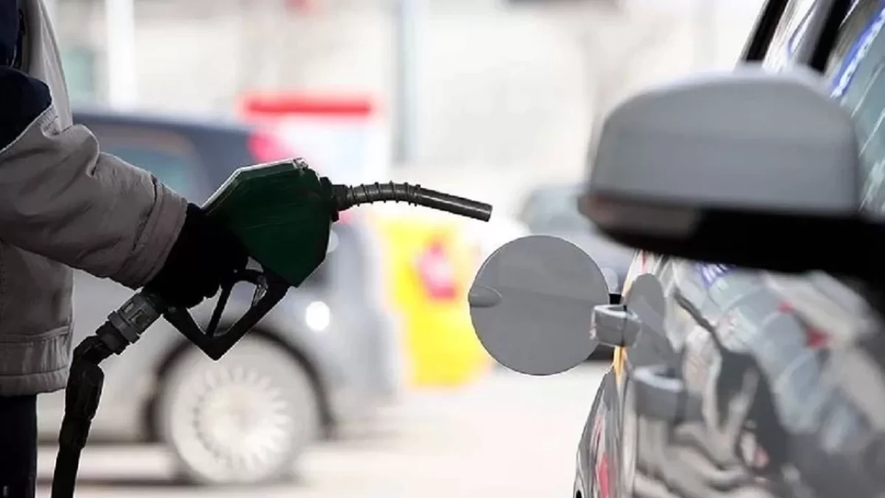Motorin ve LPG'de indirim beklentisi