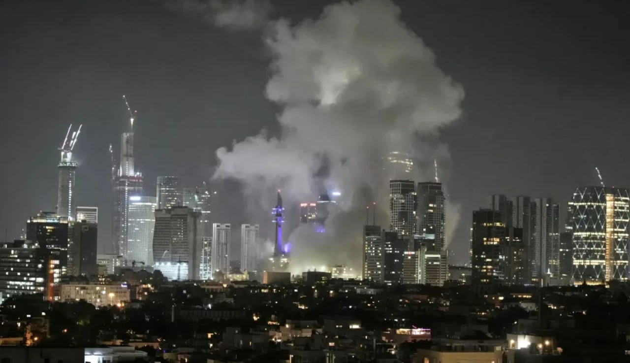 İran'a ait İHA ilk kez Demir Kubbe'yi aşarak İsrail'i vurdu