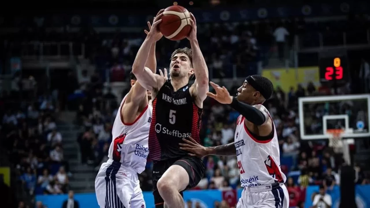 Aliağa Petkimspor’un yıldızı Van Beck, Tenerife yolcusu