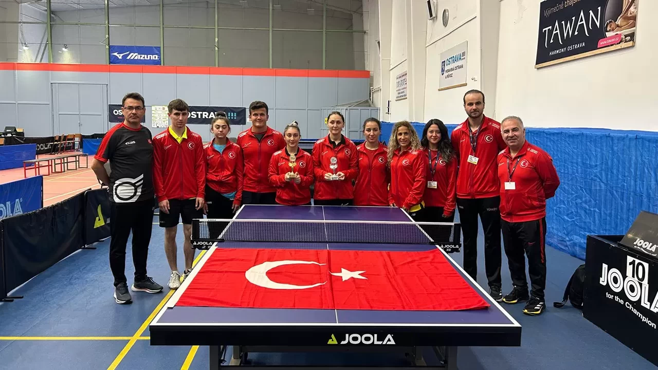 Milli para masa tenisçilerden Ebru Acer şampiyon, Sümeyra Türk ikinci oldu