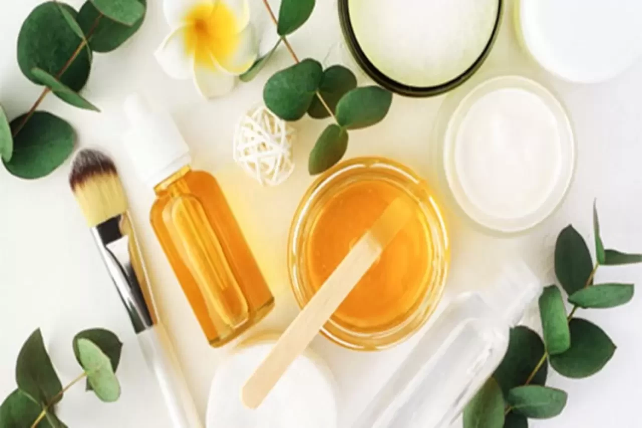 Karınca Yumurtası Yağının Faydaları: Doğal Bir Cilt Bakım Mucizesi!