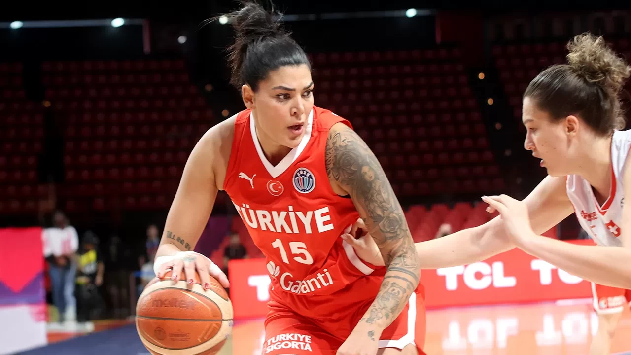 Milli basketbolcu Tilbe Şenyürek: “Bu ülke yarı finali hak ediyor”