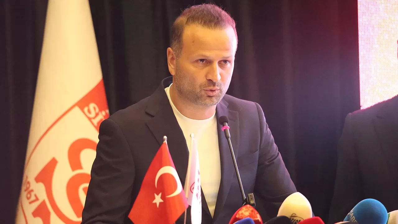 Sivasspor, teknik direktörlük görevine Osman Zeki Korkmaz'ı getirdi