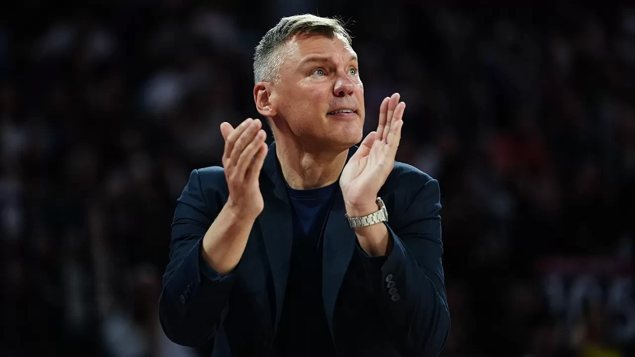 Fenerbahçe Erkek Basketbol Takımı Başantrenörü Sarunas Jasikevicius: “Seriyi 3-0 bitirmek çok önemliydi”