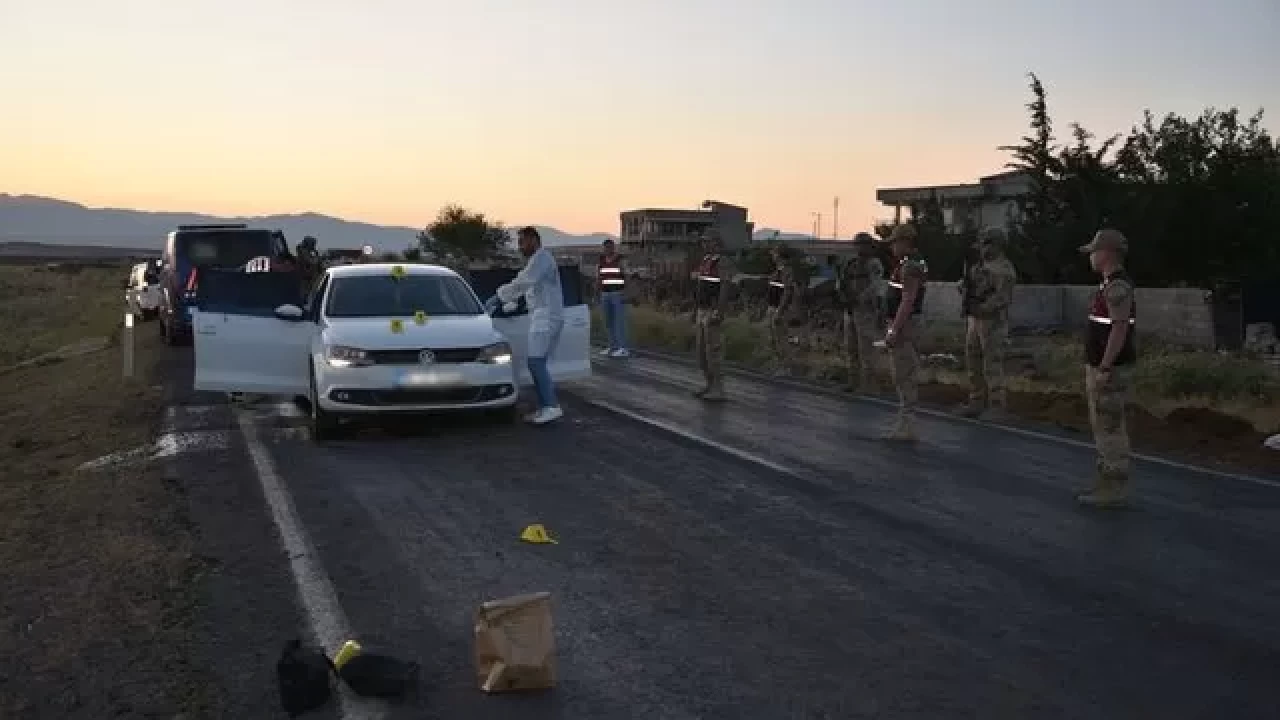 Şanlıurfa'nın Siverek ilçesinde otomobile düzenlenen pusuda 1 ölü