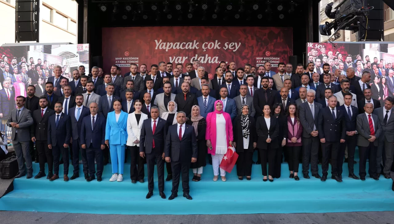 MHP Keçiören’de bayrak değişimi