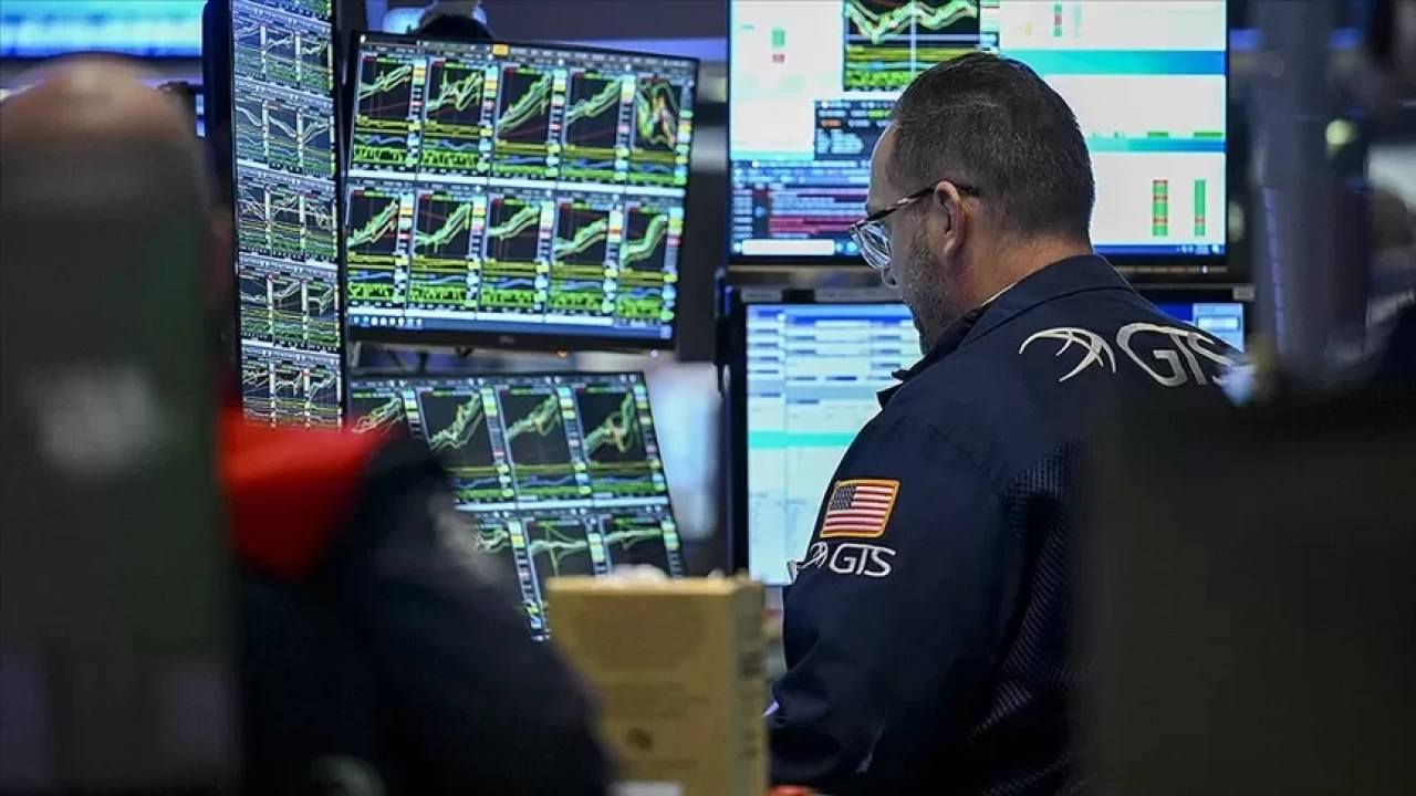 Küresel piyasalar Orta Doğu'daki gerilimin etkisiyle haftaya karışık başladı
