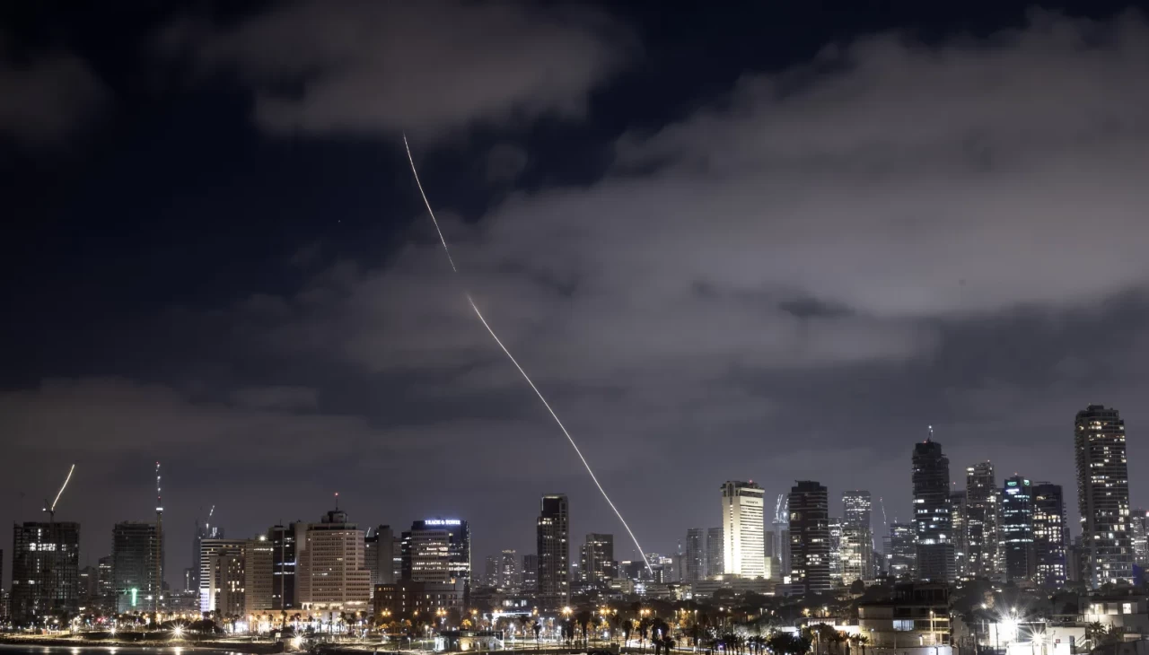 İran saldırdı, İsrail’in hava savunma sistemi Demir Kubbe devreye girdi