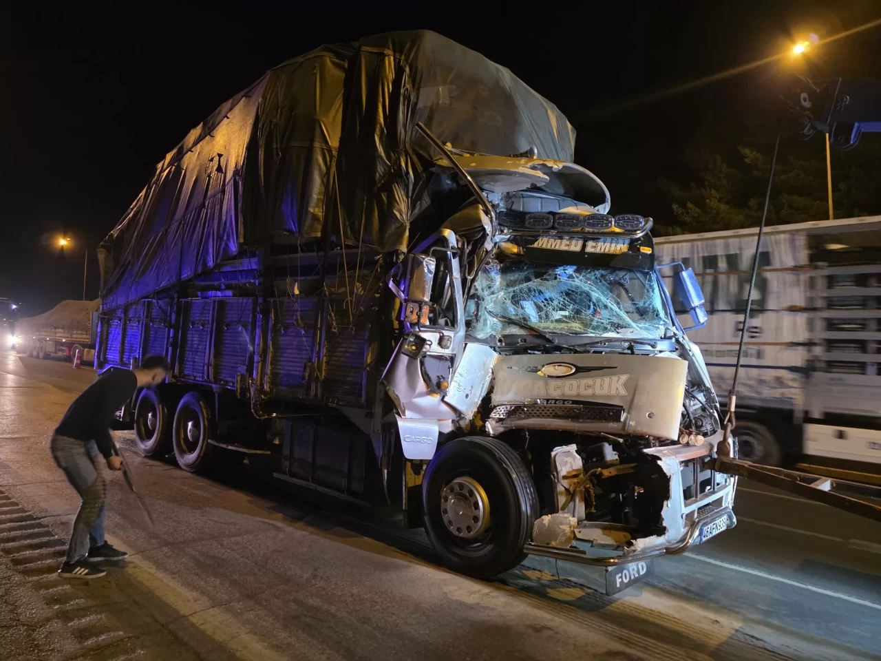 Adana-Pozantı Otoyolu'nda maddi hasarlı kaza ulaşımı aksattı