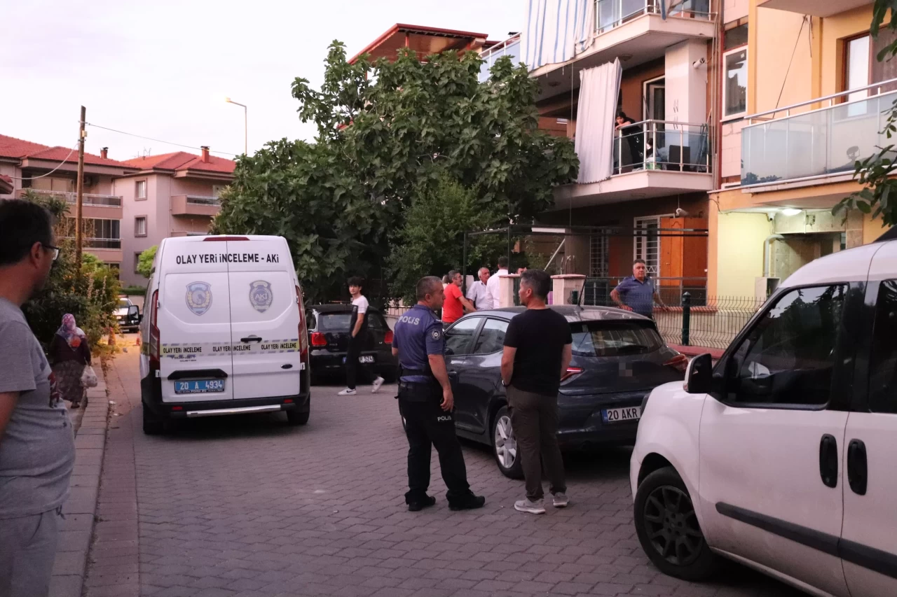 Sokakta başlayan tartışma evde cinayetle sonlandı