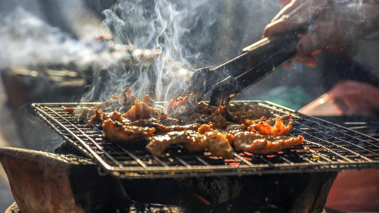 Mangalda yanan et kanser riskini katlıyor: Dikkat etmezseniz hayatınız tehlikede