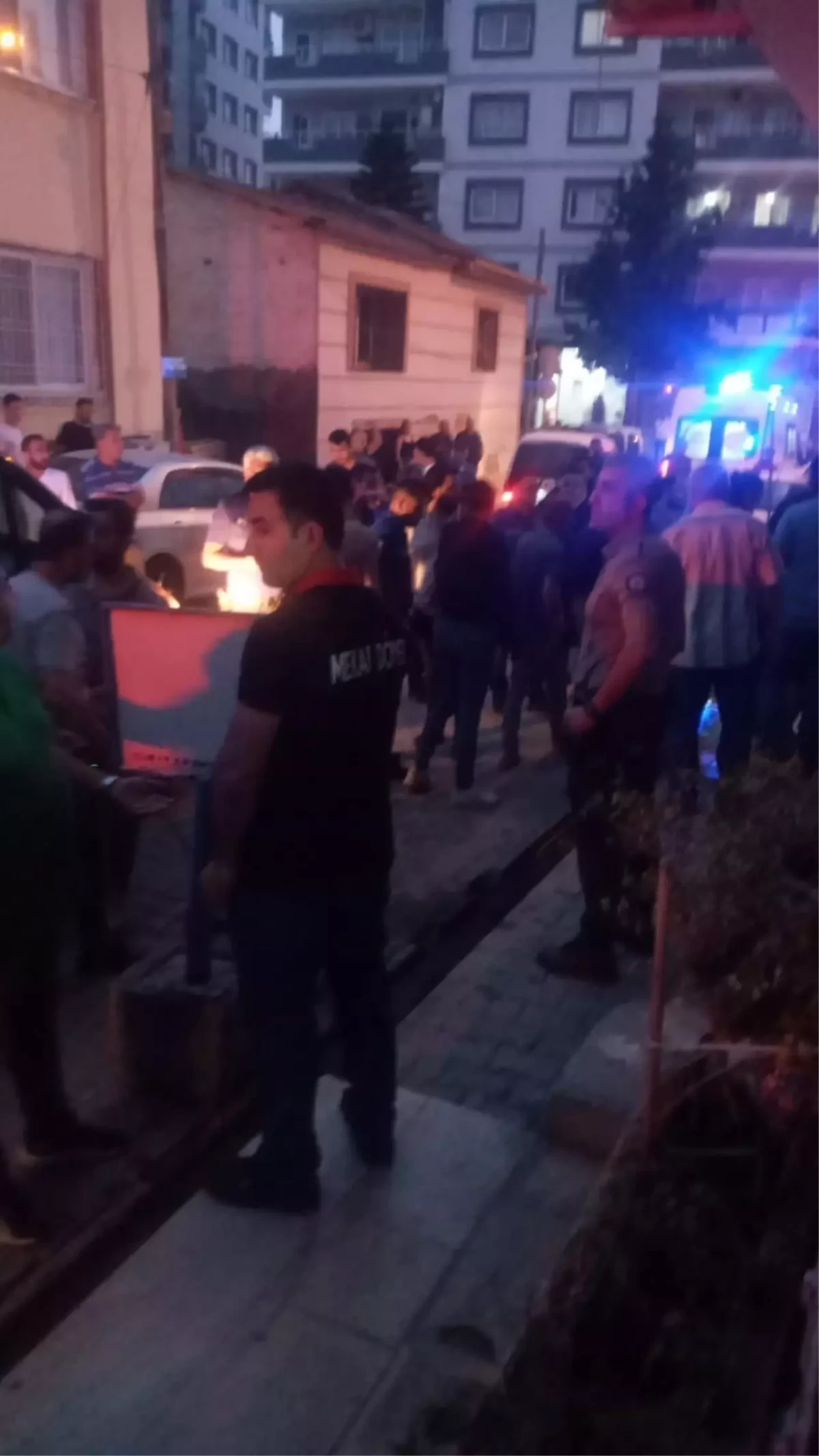 Mersin'de bıçaklı kavgada 1 kişi öldü, 6 kişi yaralandı