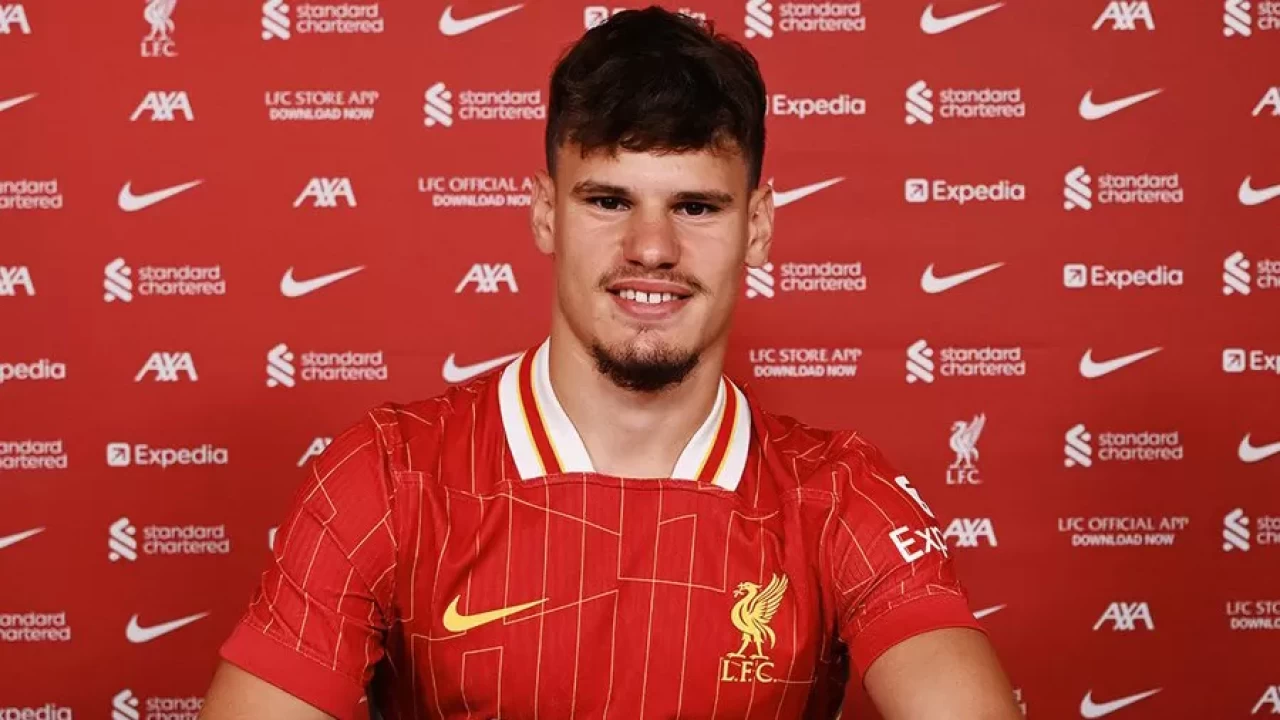 Liverpool, Milos Kerkez transferini resmen duyurdu