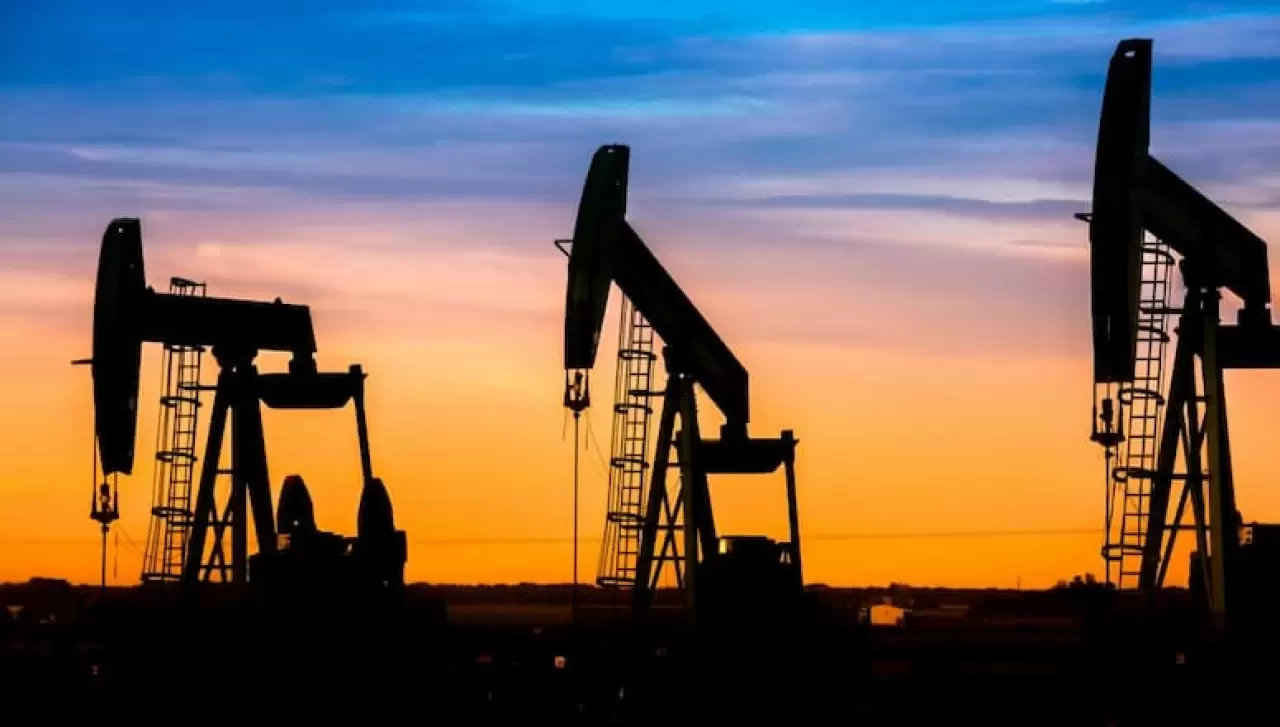 Brent petrolün varili 67,23 dolardan işlem görüyor