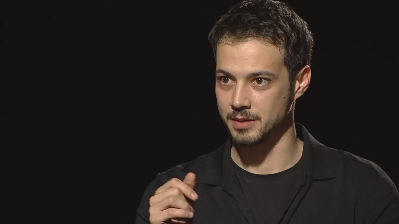 Mert Yazıcıoğlu: Çocukken evimize sık sık haciz memurları gelirdi