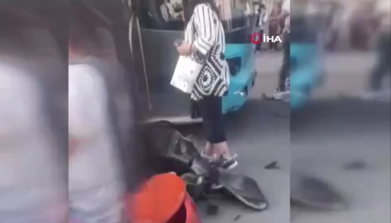 Ankara'da motosiklet otobüsün altına girdi: 1 yaralı