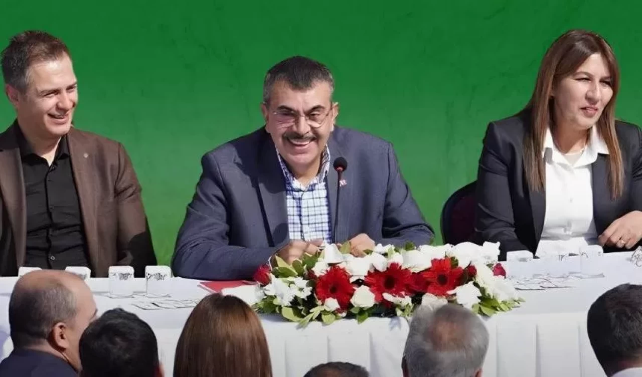 Milli Eğitim Bakanı Yusuf Tekin açıkladı! Öğretmenlere yaz müjdesi
