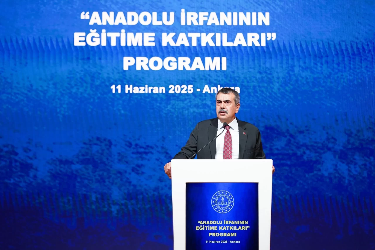 Bakan Tekin: Değerlerine bağlı bir kuşak yetiştirmek istiyoruz