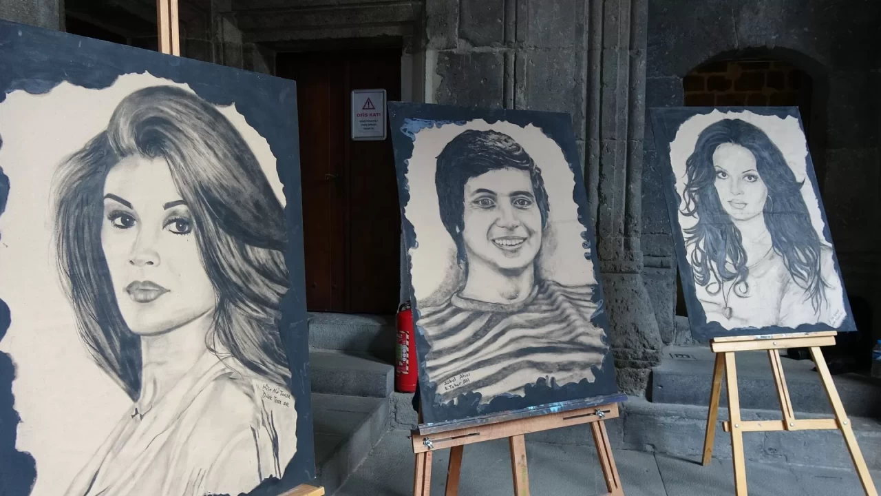 Yeşilçamın unutulmaz isimleri Erzurum'da hayat buldu