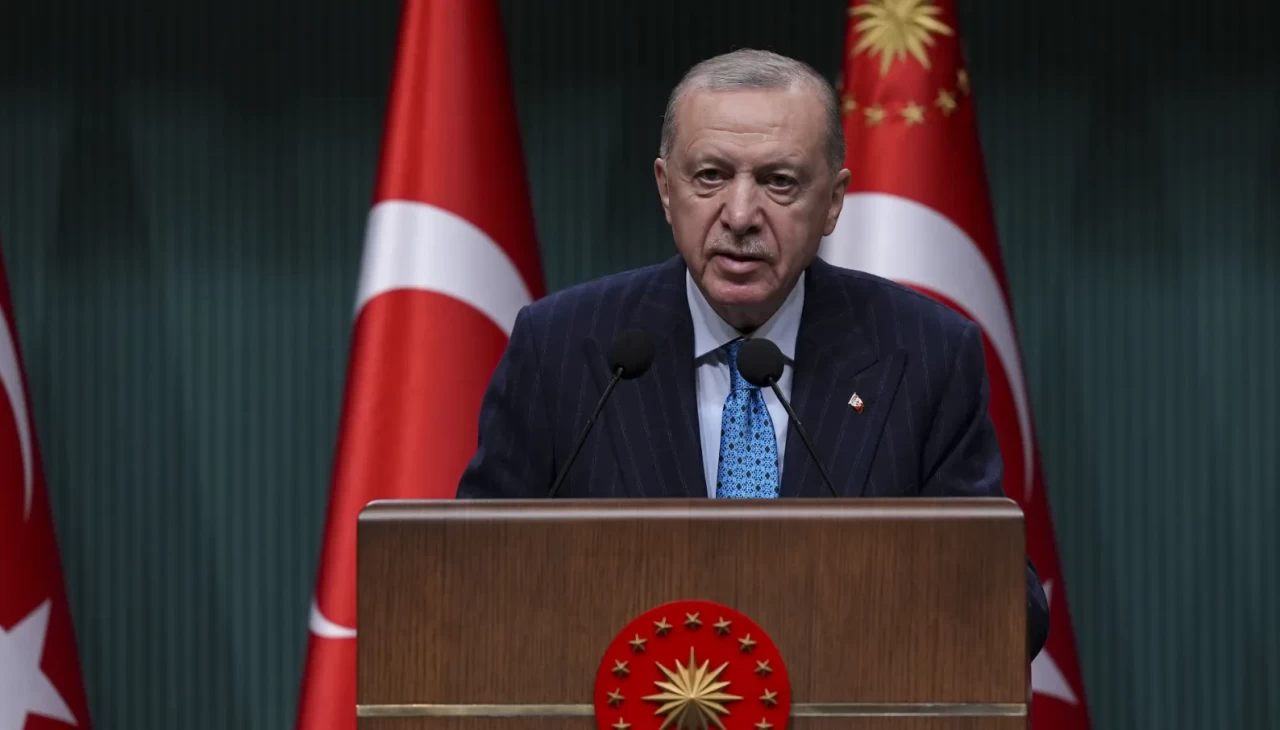 Cumhurbaşkanı Erdoğan'dan Özgür Özel'e Ferdi Zeyrek için geçmiş olsun telefonu