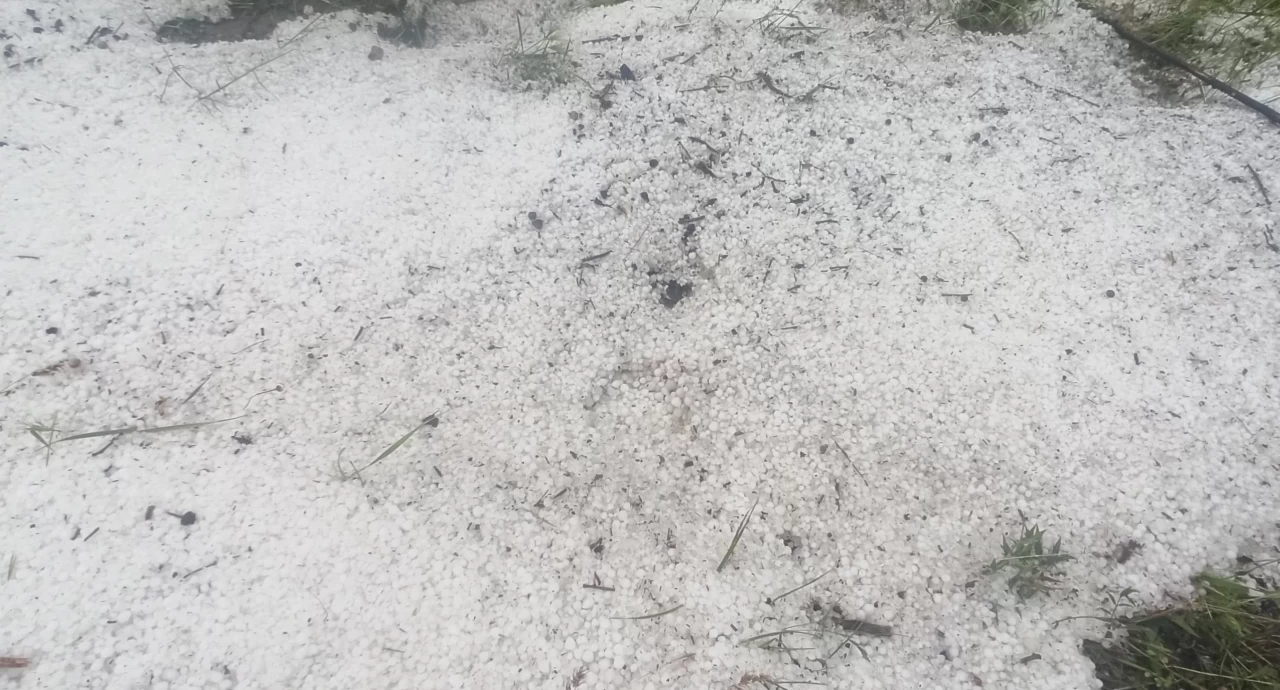 Tokat'ta dolu yağışı etkili oldu