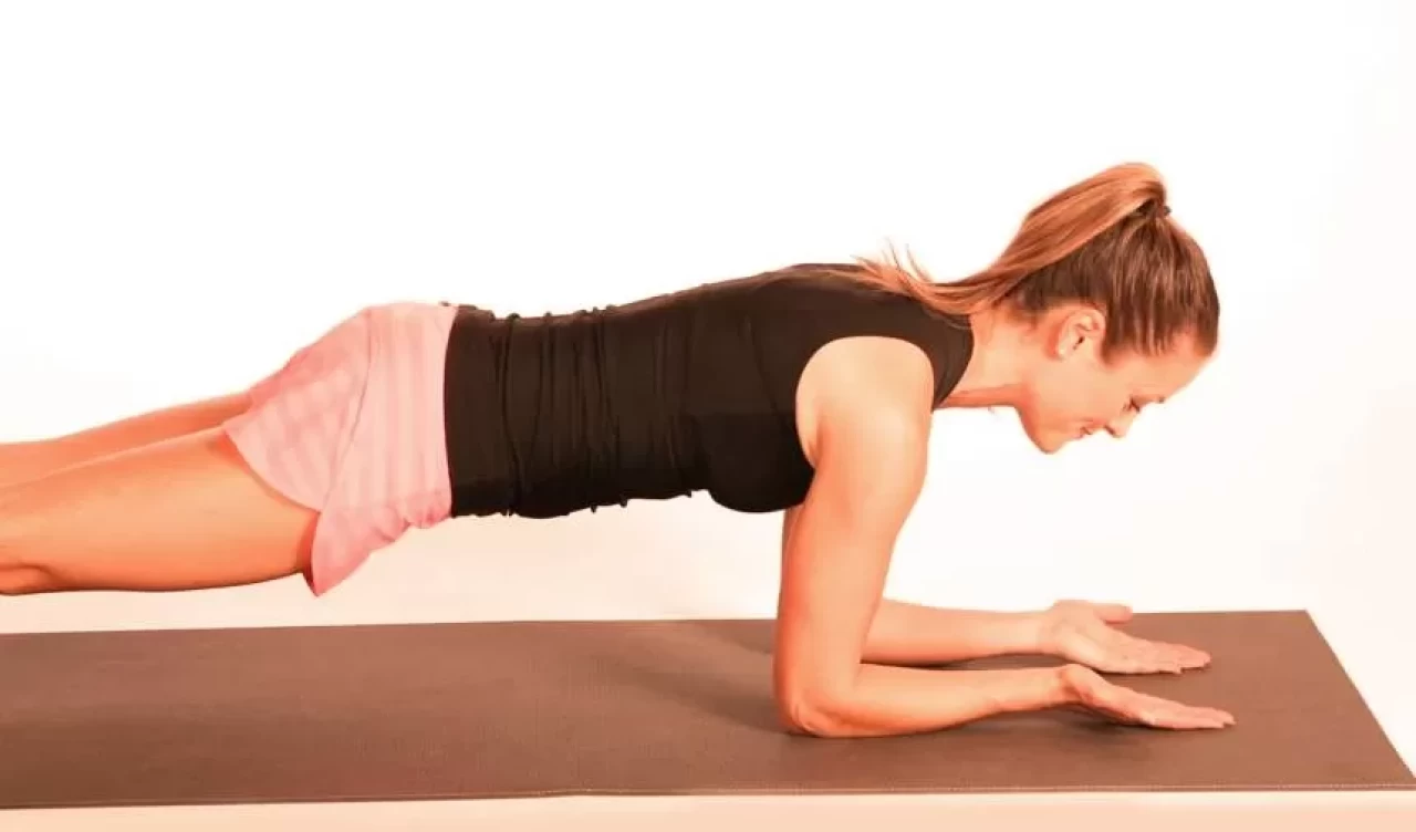 Plank nedir, nasıl yapılır? Karın kaslarınızı güçlendirin