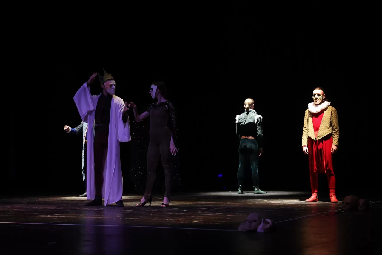 Uluslararası Türkçe Tiyatro Yapan Ülkeler Festivali "Hamlet" oyunuyla sona erdi