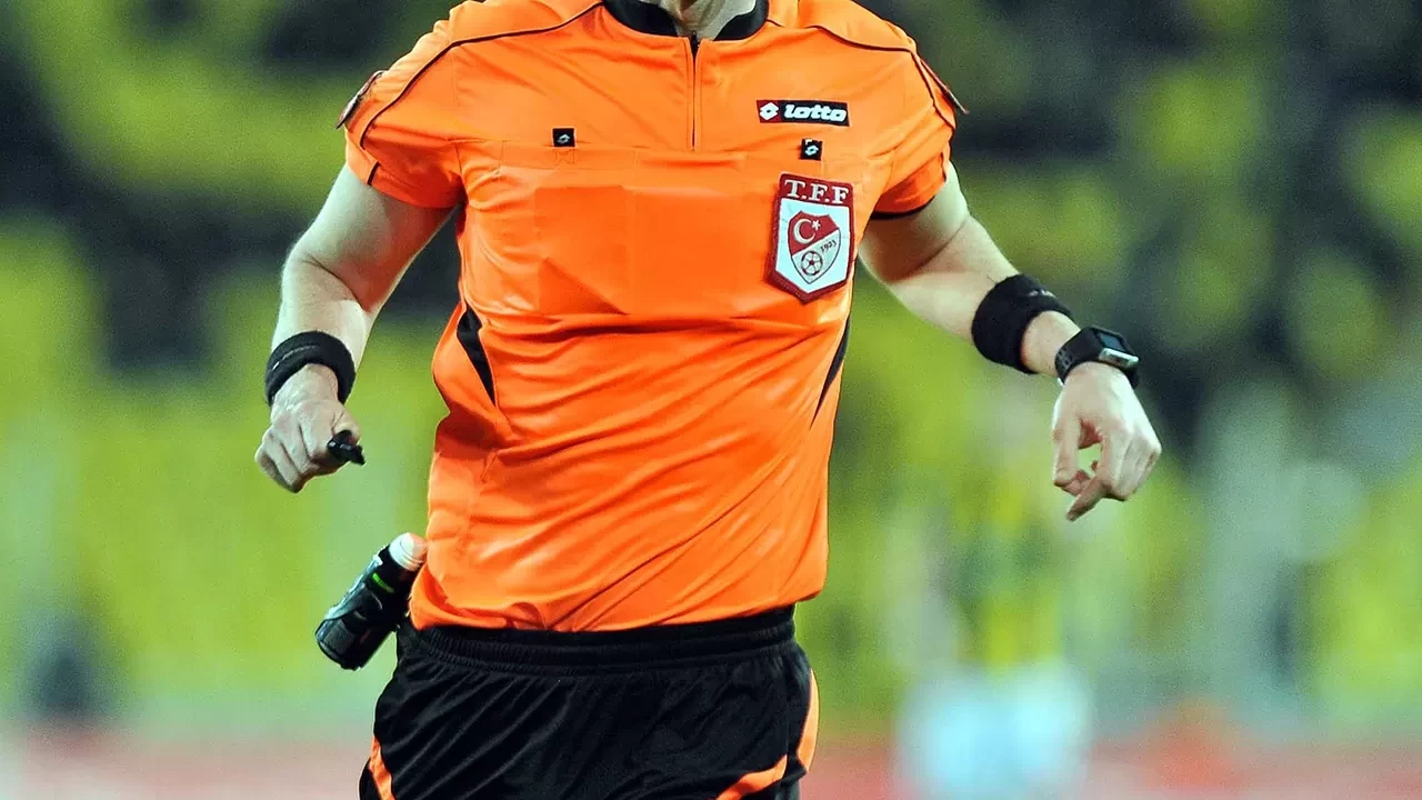 TFF, 2025-2026 sezonu üst klasman ve VAR hakem listesini açıkladı