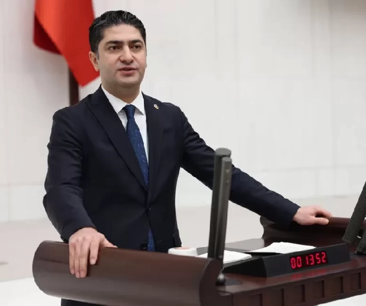MHP'li İsmail Özdemir duyurdu! Yabancı dijital platformlara vergi takibi Meclis'e taşındı