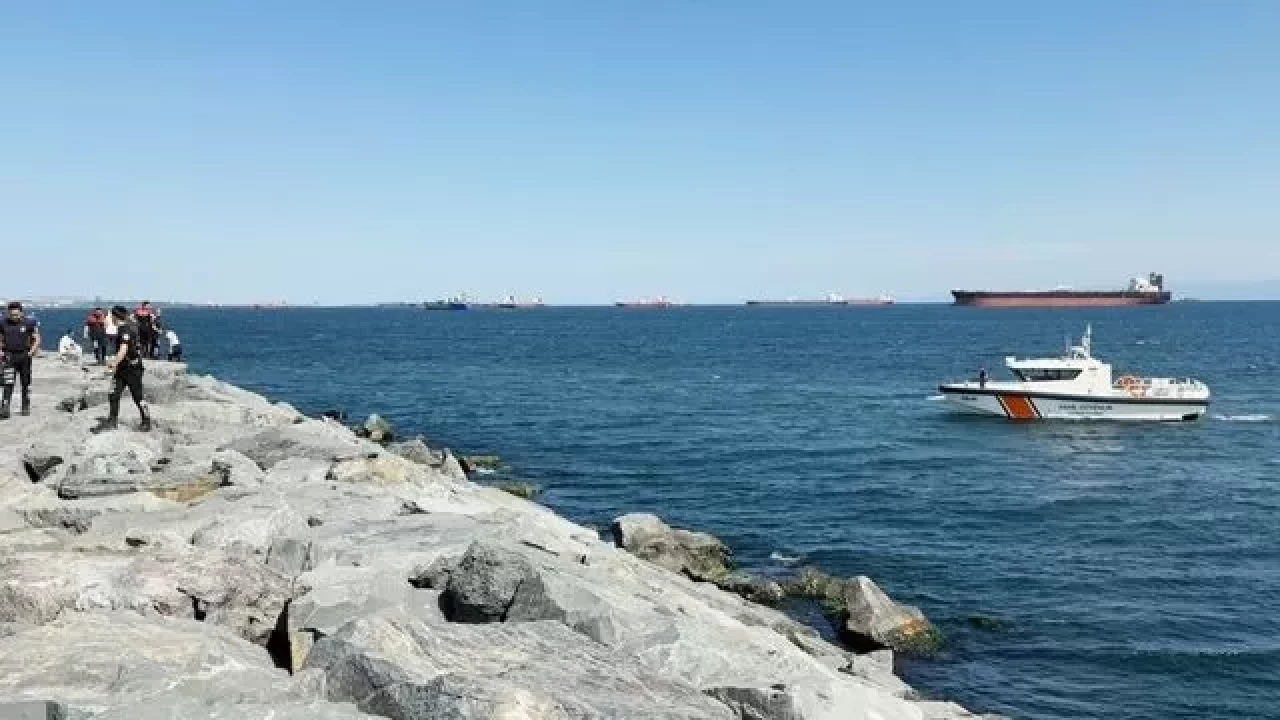 İstanbul avcılar sahilinde kadın cesedi bulundu, polis araştırıyor