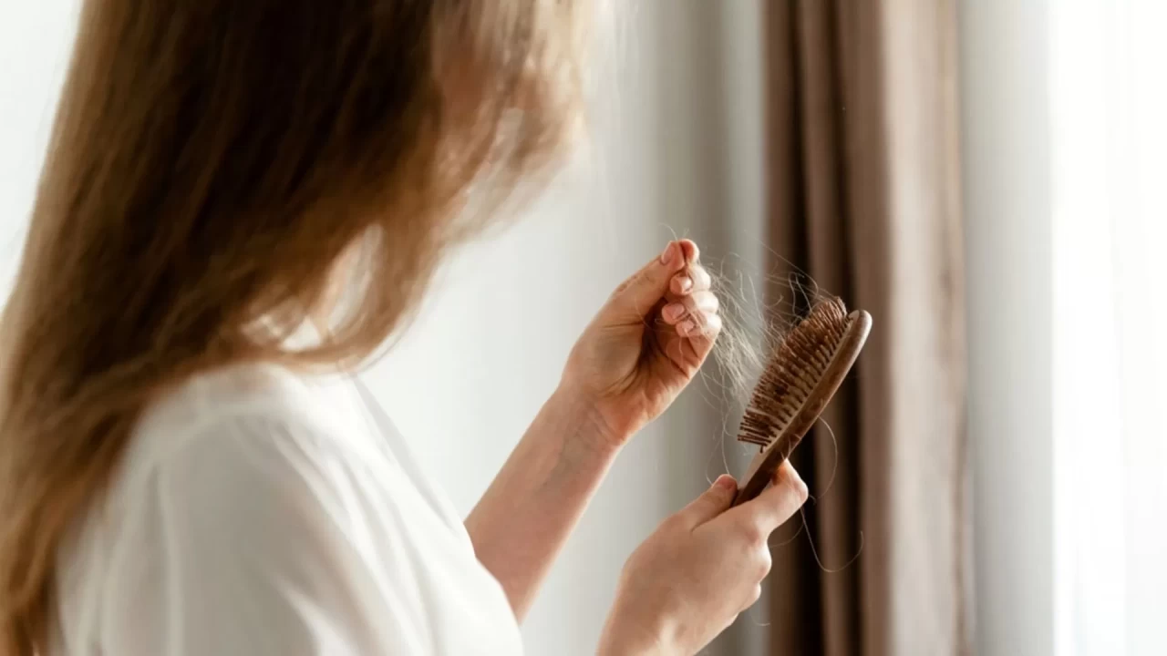 Saç dökülmesine karşı etkili doğal yöntemler