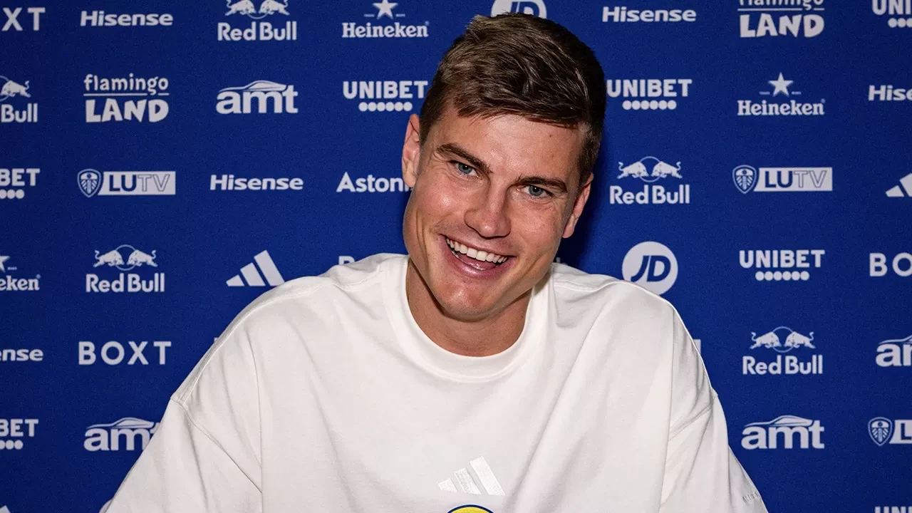 Jaka Bijol, Leeds United ile 5 yıllık sözleşme imzaladı