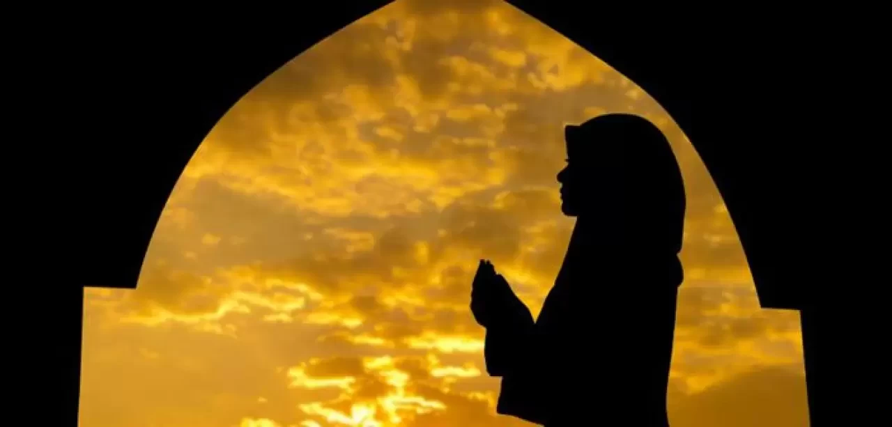 Korku, Çaresizlik ve Sıkıntı Anında Okunacak Dualar: Huzur Veren Ayet ve Esmalar