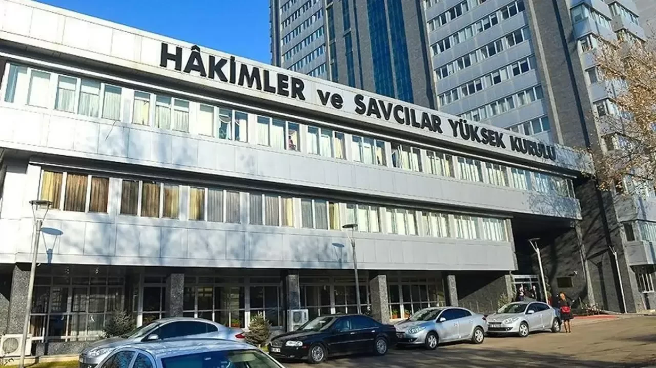 HSK Kararnamesi açıklandı: 4 bin 36 hakim ve savcının görev yeri değişti