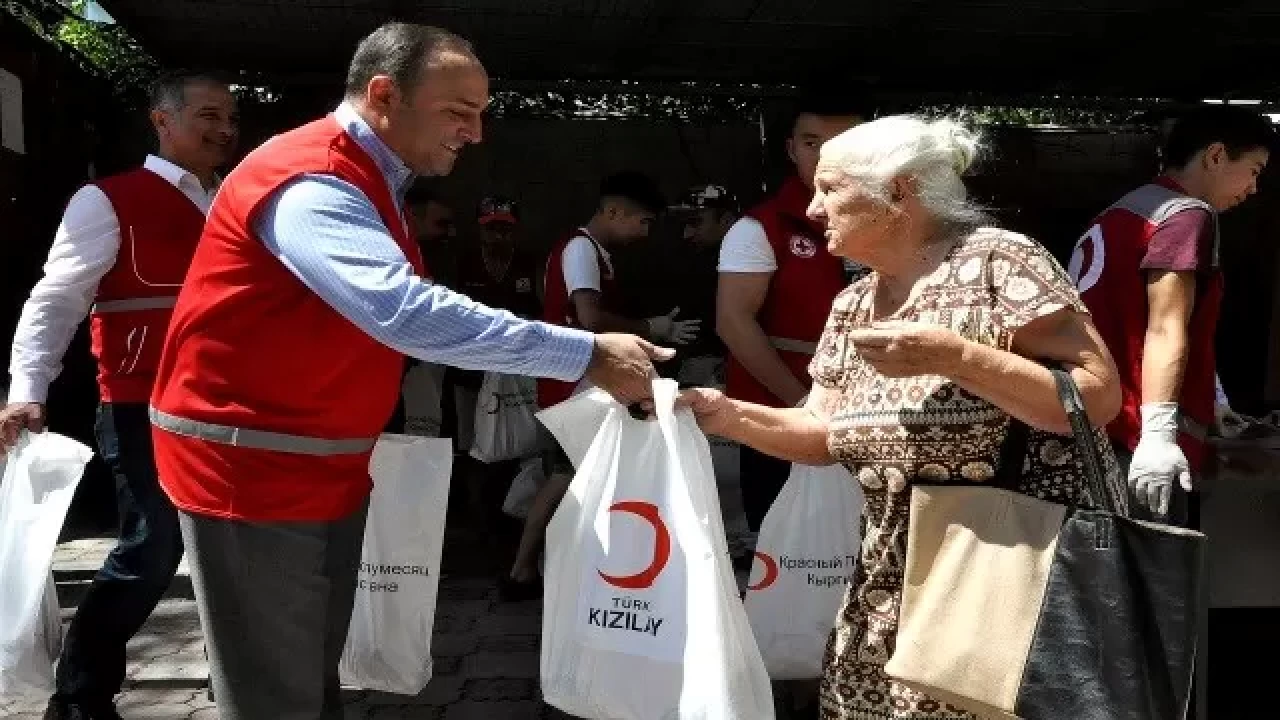 Türk Kızılay'dan Kırgızistan'da kurban eti dağıtımı
